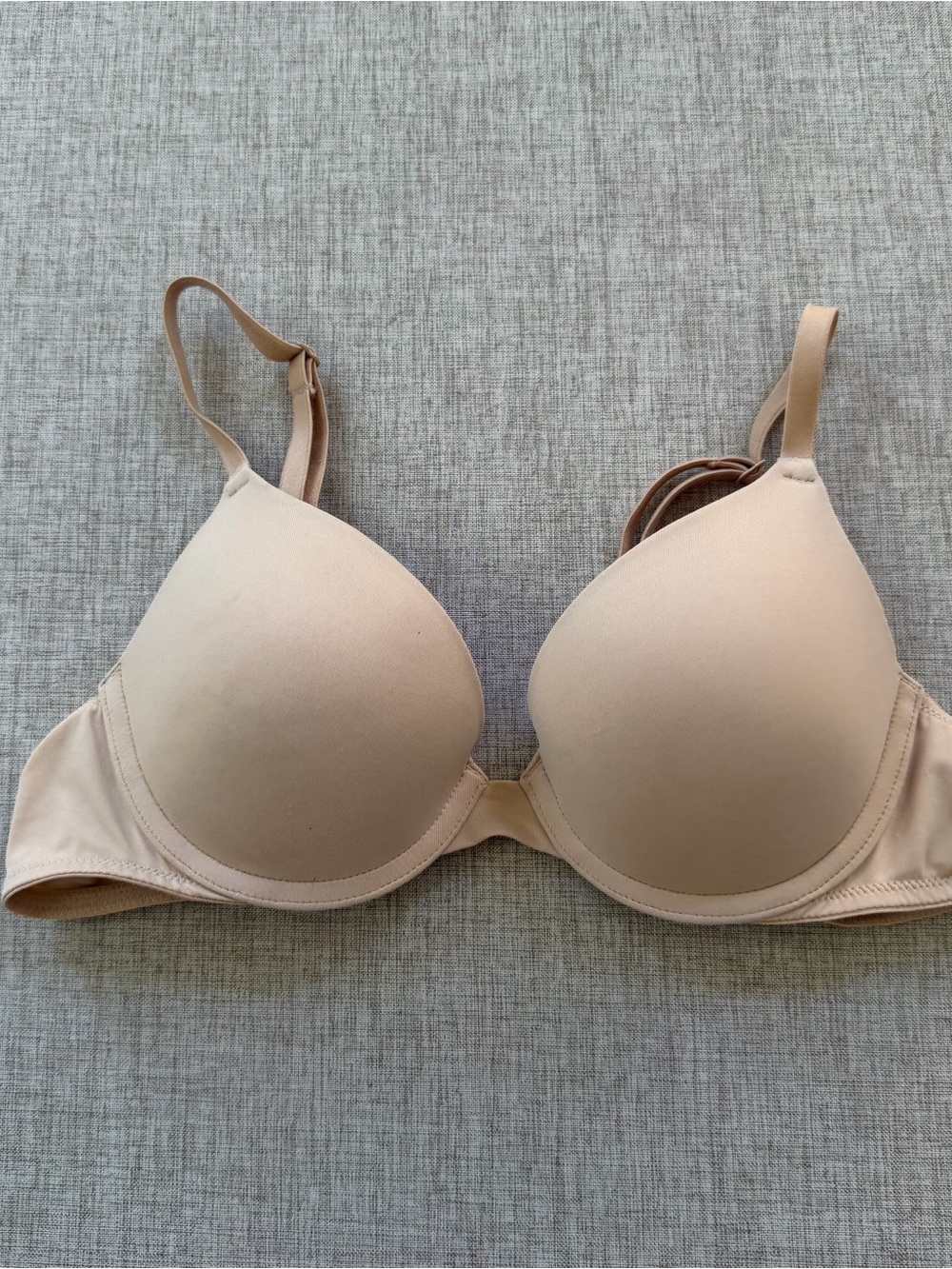Victorias Secret PINK Wear Everywhere Push Up Bra 34A Nude Beige Underwire